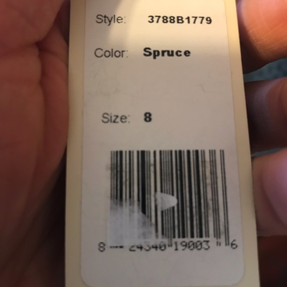 Brand new Robert Kitchen Canada wool isolated jacket size 8 - Picture 3 of 7